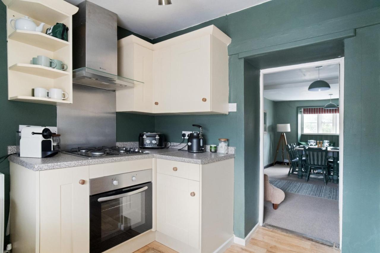 Redesdale View, High Street With Private Garden * Moreton-in-Marsh