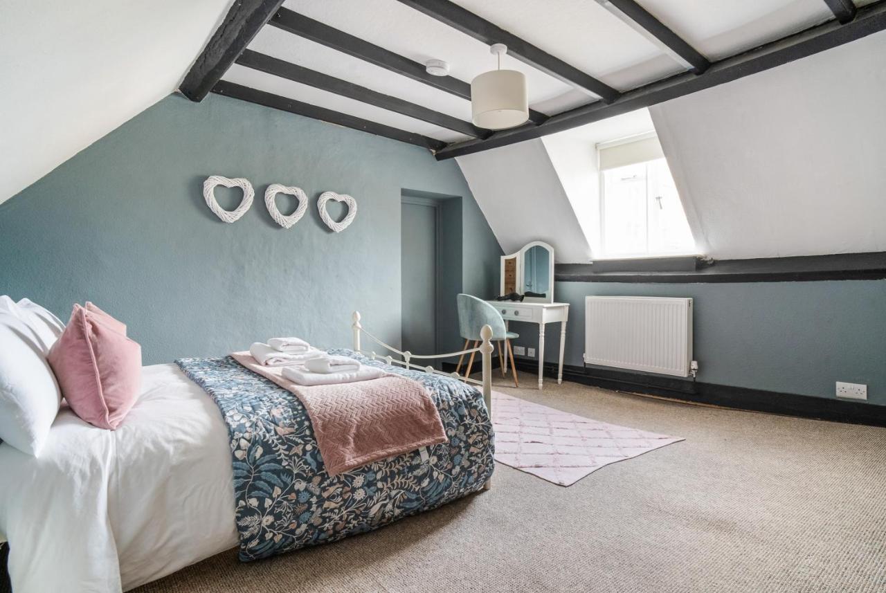 Redesdale View, High Street With Private Garden Apartment