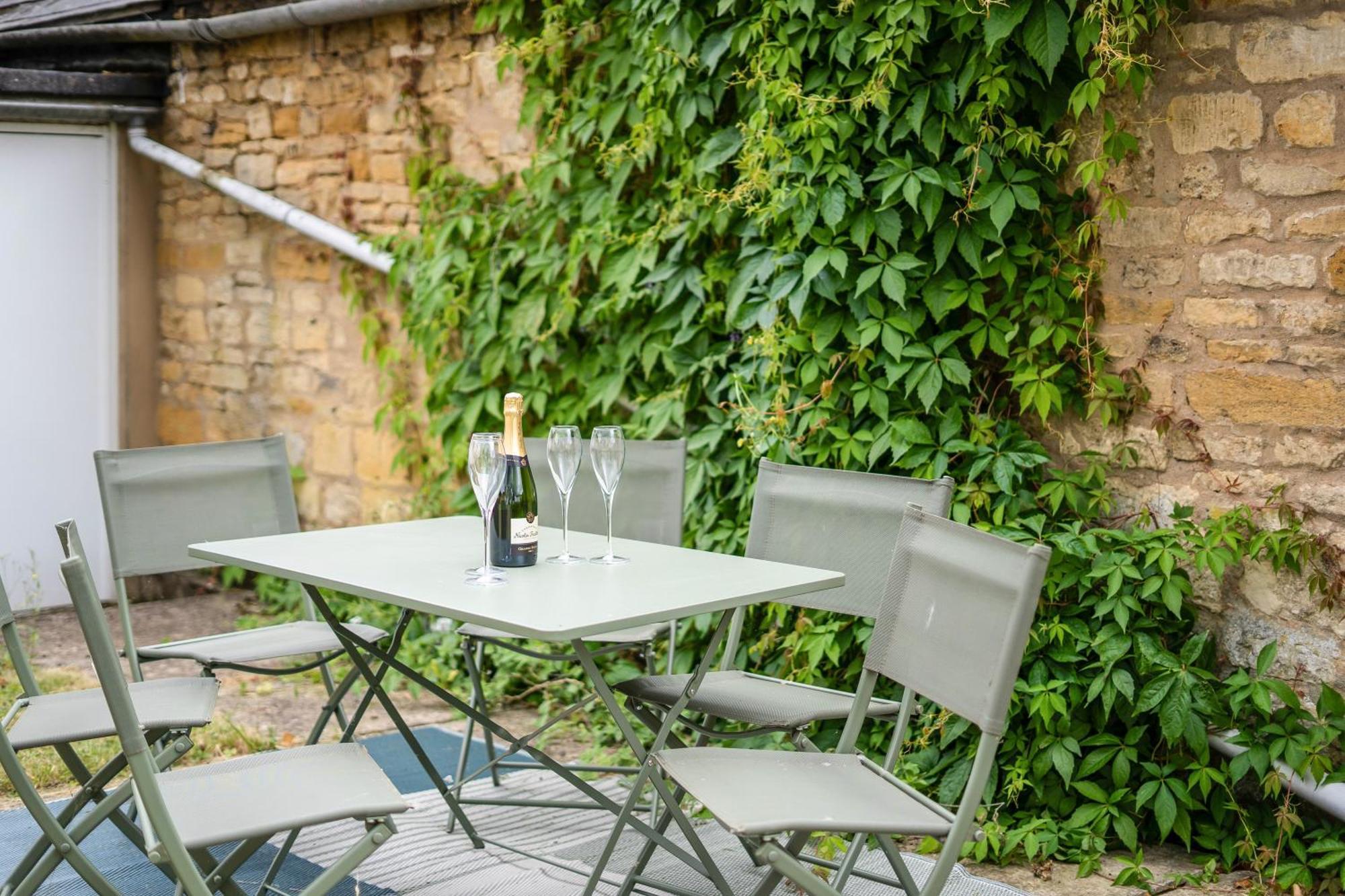 Redesdale View, High Street With Private Garden