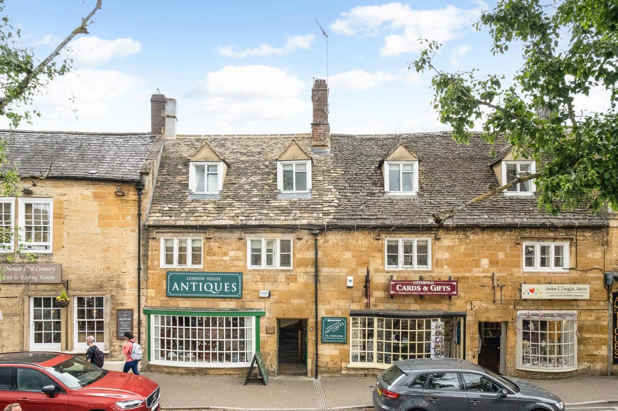 Redesdale View, High Street With Private Garden